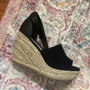 Steve Madden Suede Black Platform Sandal
